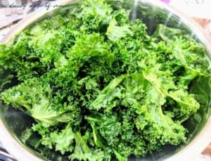 Crunchy and Delicious Kale Chips 4